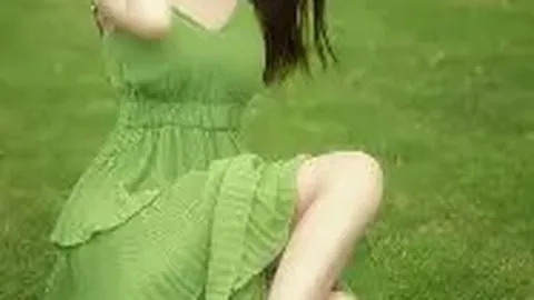 黄奕母女别墅聚餐，12道佳肴间分享明星辛酸历程